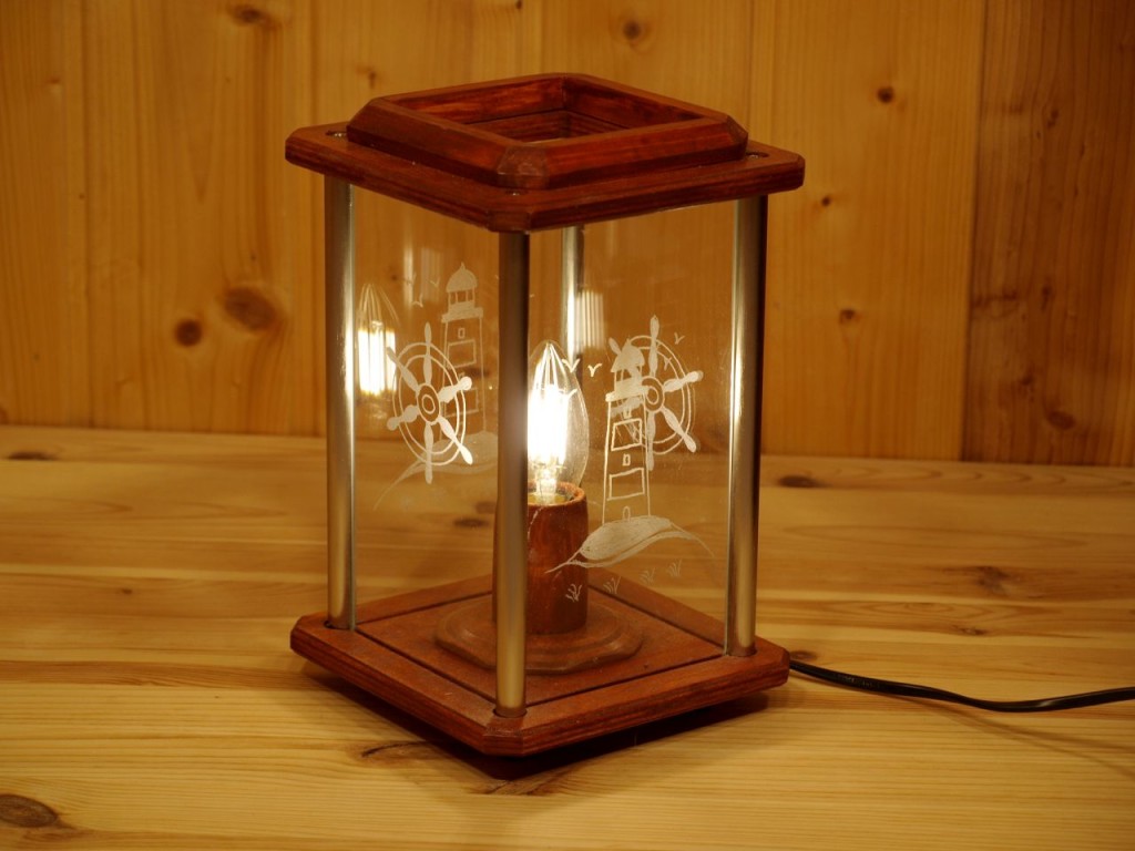 elektrische Dekolampe, Holz, Tischlampe, mahagoni, graviert, Nautik