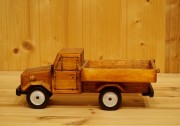 Deko-Lastwagen, Holz, hellbraun